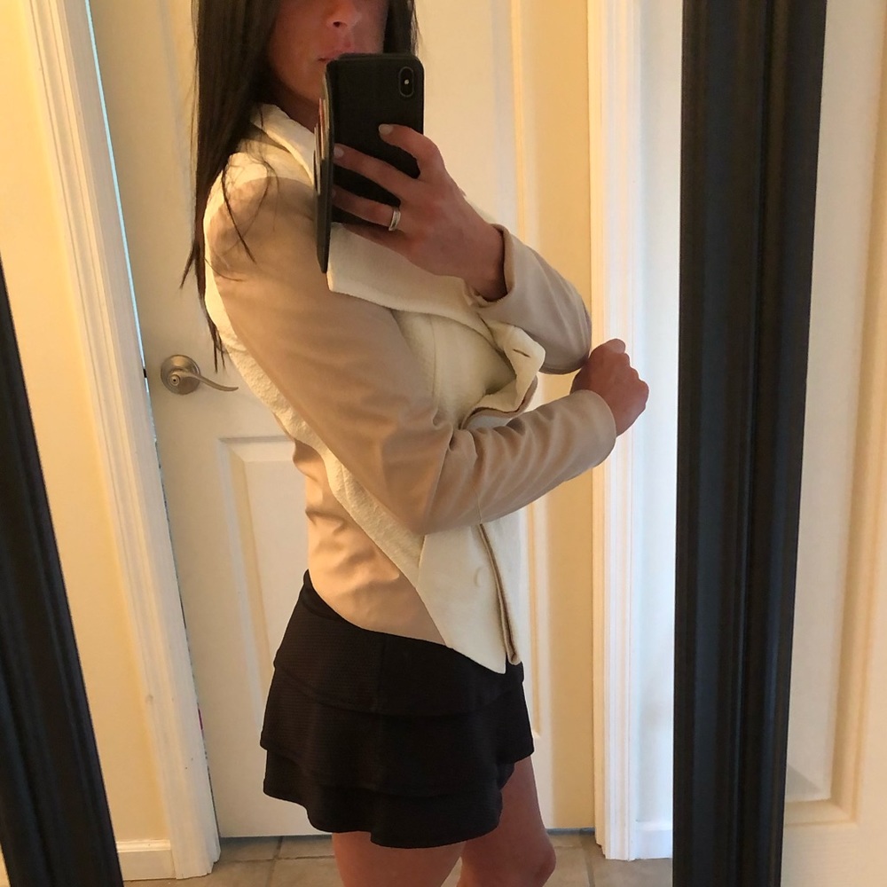 Neutral 2-Tone Jacket - Picture 3 of 6